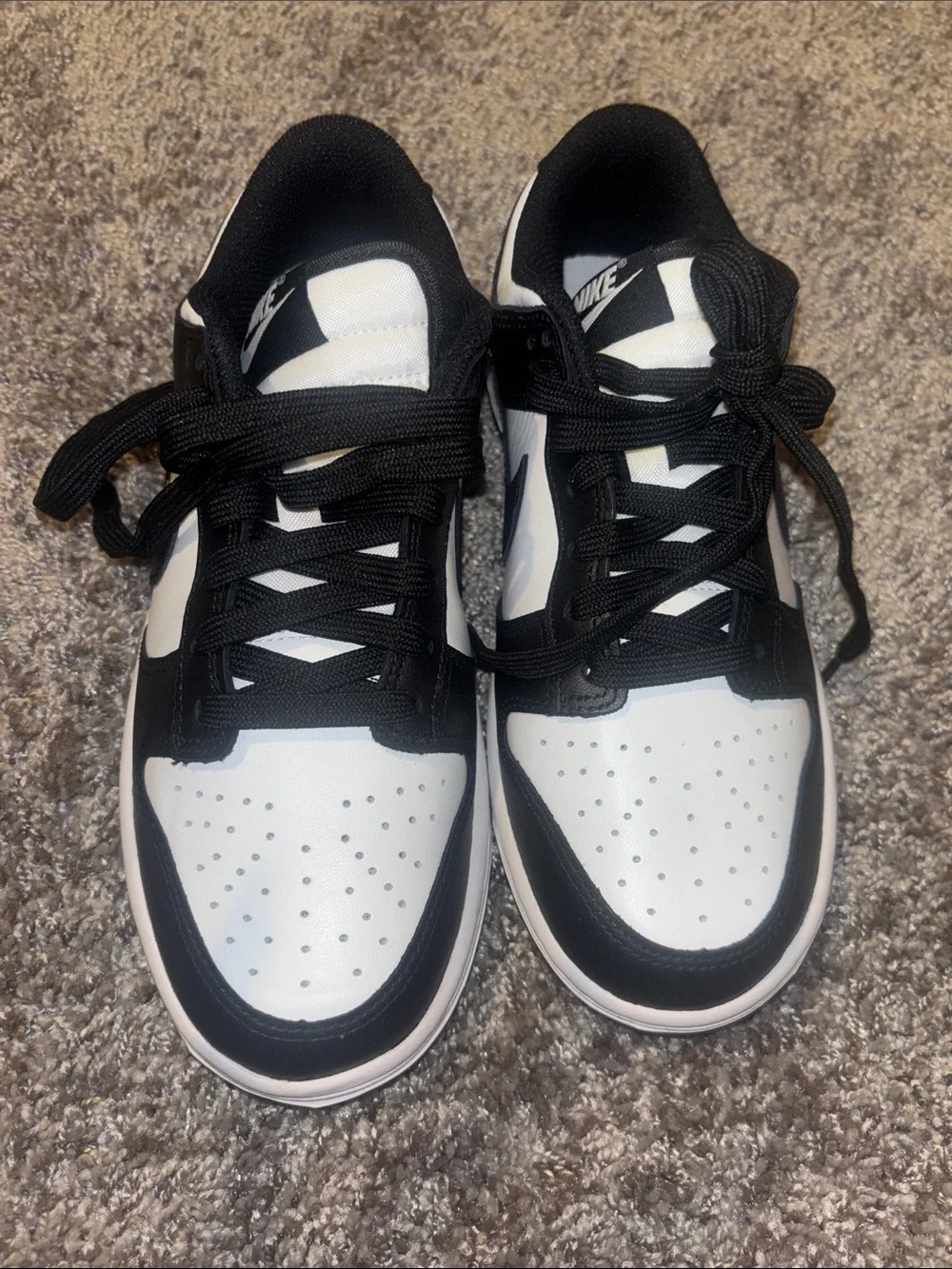Nike kids  Black and White Low-Top Sneakers